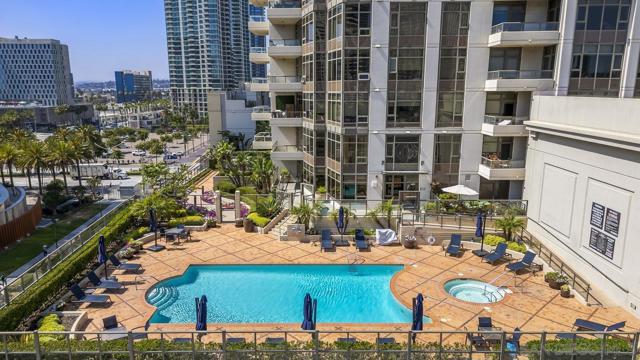 700 W E St, San Diego CA: https://media.crmls.org/mediaz/76bba95c-16ca-4d06-9afa-0f2f4cc7e9dd.jpg