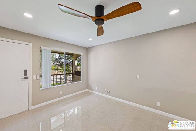 64285 Spyglass Avenue, Desert Hot Springs CA: https://media.crmls.org/mediaz/76bc33cd-21c5-4913-bd03-1625239788b9.jpg