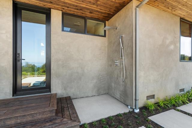 600 Seaview Terrace, La Selva Beach CA: https://media.crmls.org/mediaz/76bc8893-d449-4001-92cc-3886ac620616.jpg