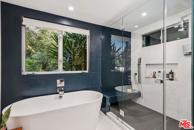 3112 Corda Drive, Los Angeles CA: https://media.crmls.org/mediaz/76bcb00f-a6e2-4be3-9178-897bc21fd022.jpg