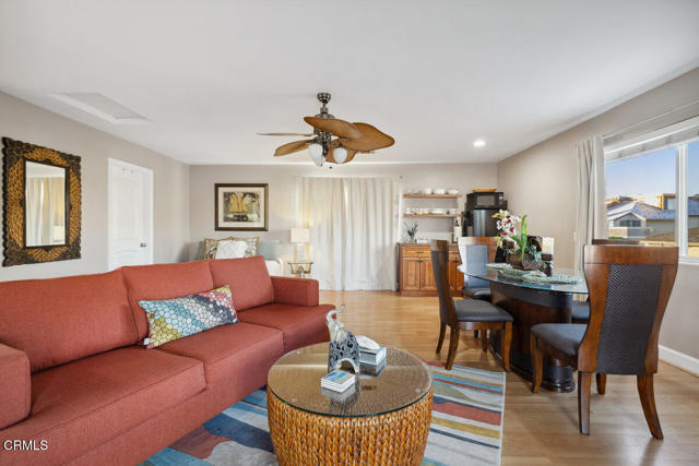 Detail Gallery Image 18 of 55 For 3701 Sunset Ln, Oxnard,  CA 93035 - 4 Beds | 3 Baths