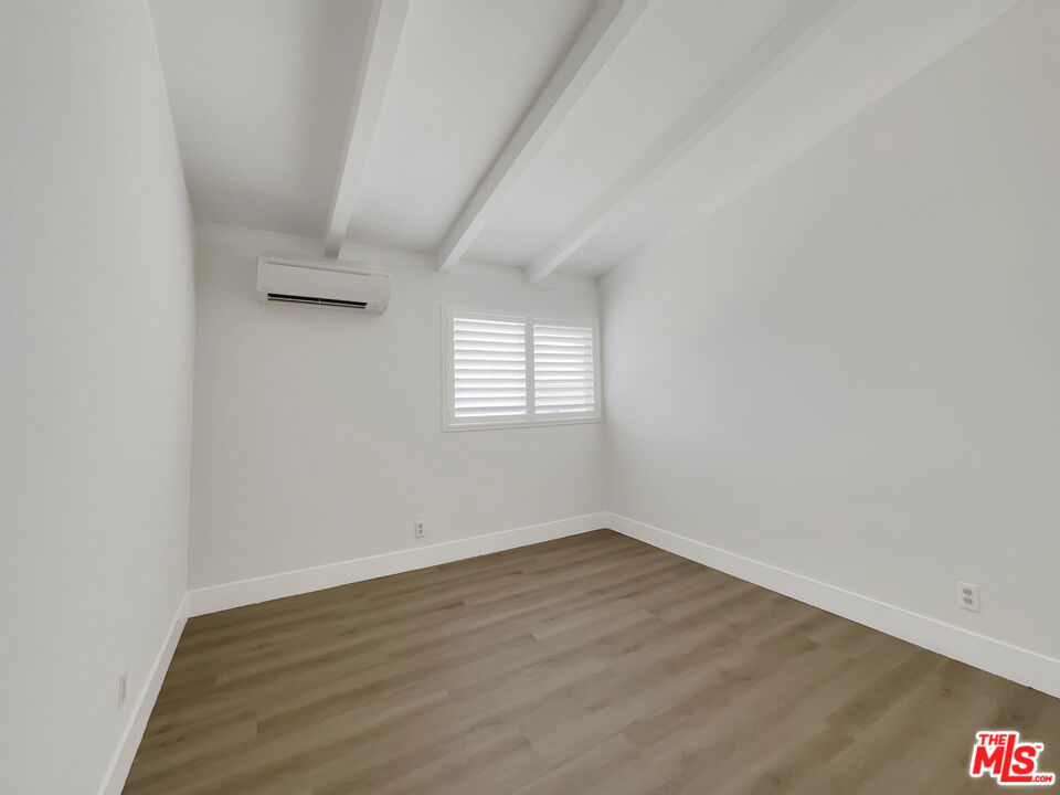 MLS #25478351 image #22