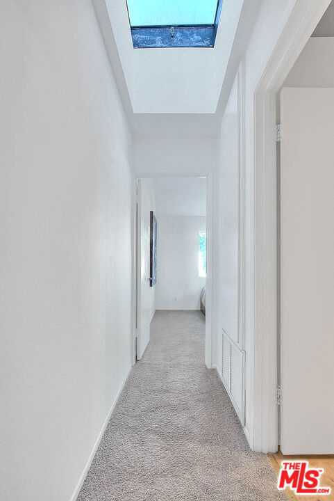 5920 Chula Vista Way, Los Angeles CA: https://media.crmls.org/mediaz/76bd23f1-4a81-4d4a-a6fc-95617c6cfdf2.jpg