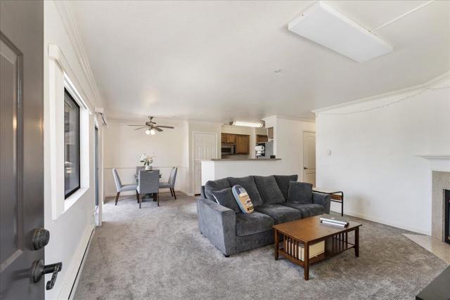 41 Grandview Street, Santa Cruz CA: https://media.crmls.org/mediaz/76bd2c34-5873-4bc1-9c00-6e5cc5ff4702.jpg