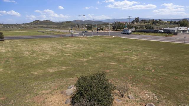 1 Highway 67, Ramona, California 92065, ,Residential Land,For Sale,Highway 67,NDP2402614