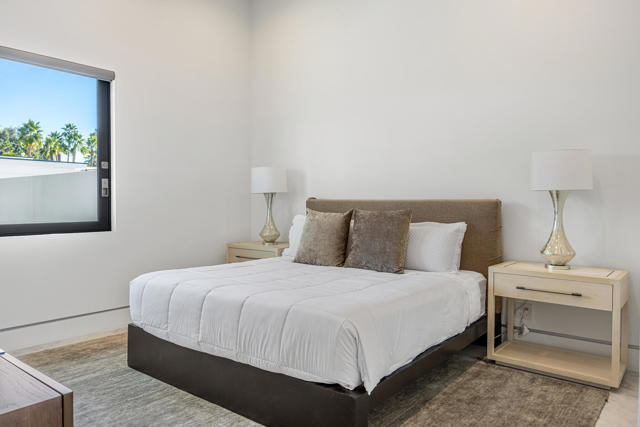 1 Bravo Court, Rancho Mirage CA: https://media.crmls.org/mediaz/76bedc82-0af1-4d85-b8cb-d5fdef10a120.jpg
