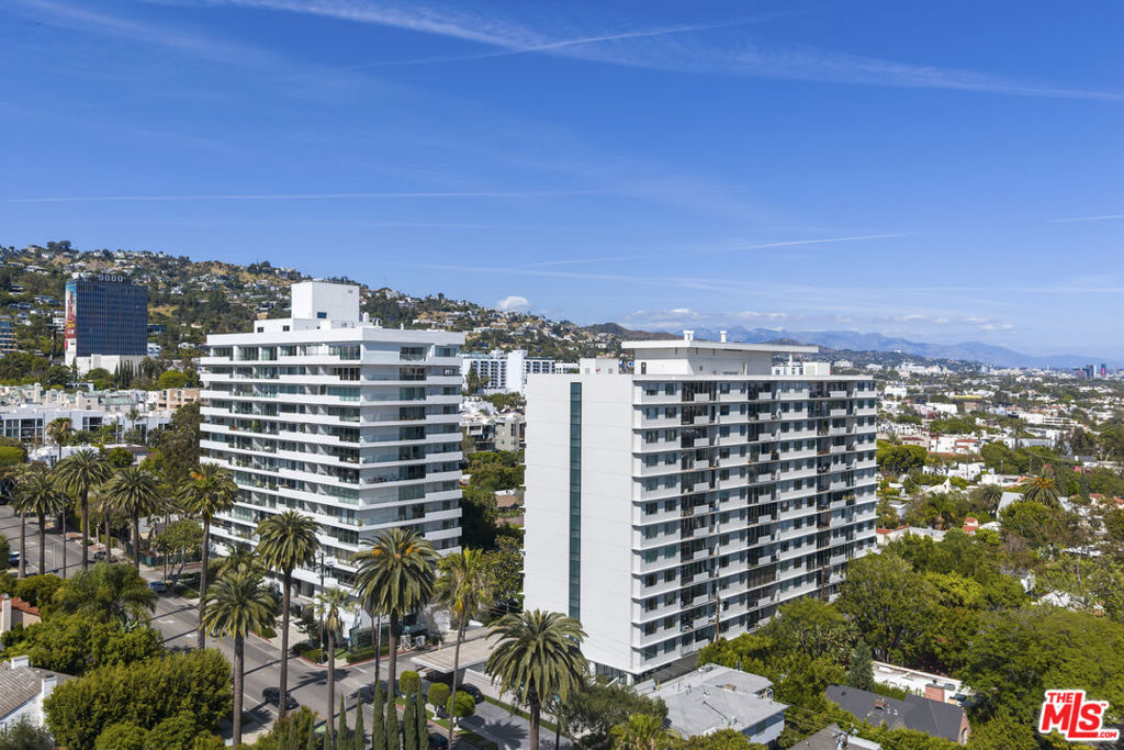 https://media.crmls.org/mediaz/76bef511-7b2b-442e-92a0-78cf8064ef38.jpg?preset=X-Large