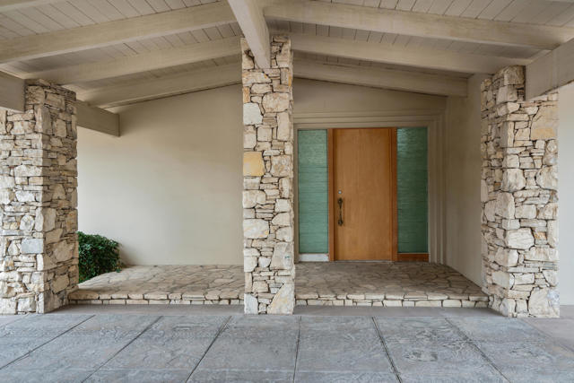 925 W Coronado Avenue, Palm Springs, CA 92262