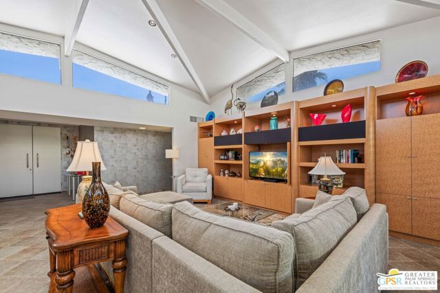 2181 S Toledo Avenue, Palm Springs, CA 92264