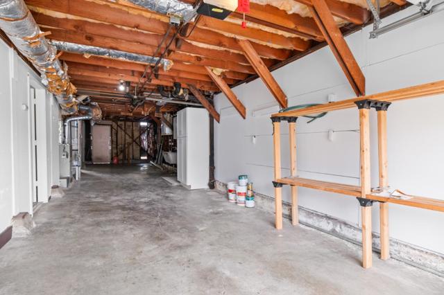 32 Crestview Avenue, Daly City CA: https://media.crmls.org/mediaz/76bfc5ce-4d84-4271-9ade-696294f5c421.jpg
