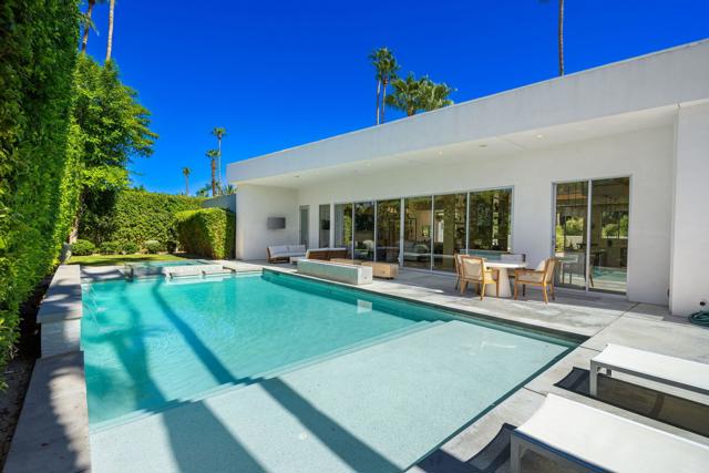 75690 Fairway Drive, Indian Wells CA: https://media.crmls.org/mediaz/76c015de-4c0e-4ba4-99c7-816a6c7d3bc6.jpg