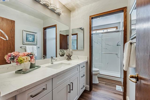 39622 Benavente Ave, Fremont CA: https://media.crmls.org/mediaz/76c01fc8-9cb7-45a1-b52b-5b520b1779dd.jpg
