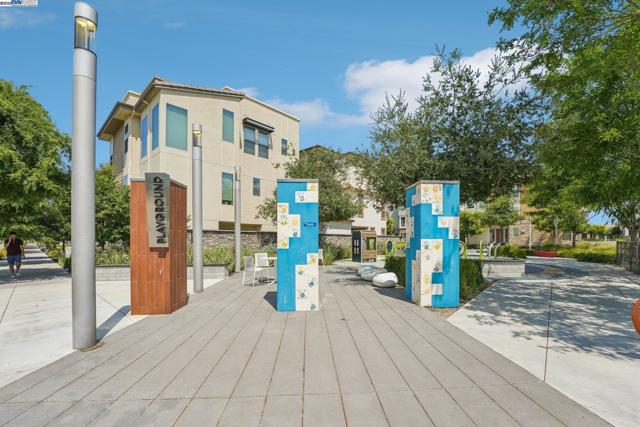 5860 Midnight Place, Dublin CA: https://media.crmls.org/mediaz/76c0b62b-4701-44a4-b0a4-8108338525af.jpg