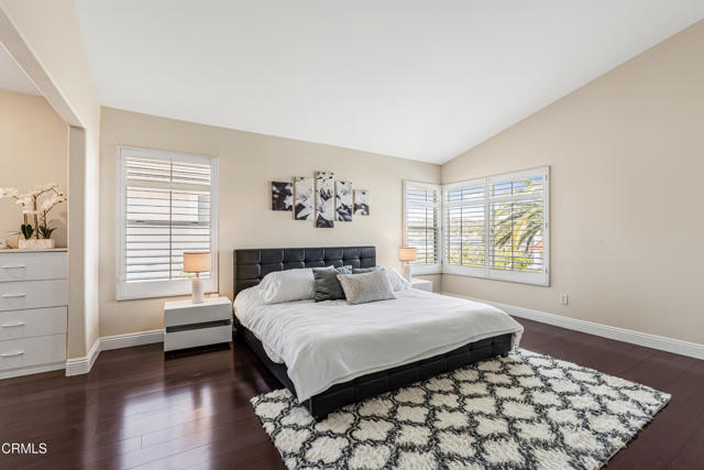1449 La Culebra Circle, Camarillo CA: https://media.crmls.org/mediaz/76c1139c-fc94-4273-8dd8-7bc2e7045c49.jpg