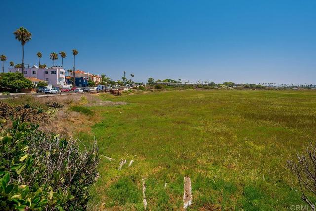 Detail Gallery Image 9 of 26 For 1111 Seacoast Dr 34, Imperial Beach,  CA 91932 - 2 Beds | 1/1 Baths