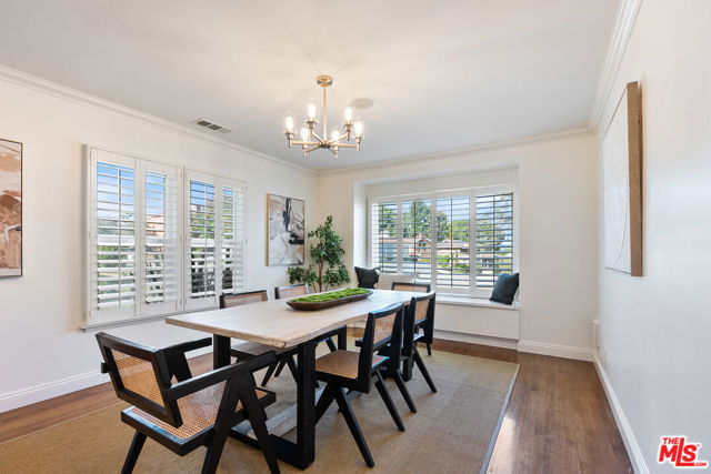 4180 Mount Vernon Drive, View Park CA: https://media.crmls.org/mediaz/76c195dd-b6c8-48f3-b2c6-6dedf96ca556.jpg