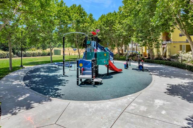 1490 Coyote Creek Way, Milpitas CA: https://media.crmls.org/mediaz/76c32d95-62b8-426a-bd4d-df6323c73848.jpg