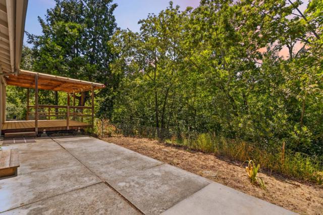 24895 Skyland Road, Los Gatos CA: https://media.crmls.org/mediaz/76c371ac-ad15-4f0a-97e4-2a5e6c875d77.jpg