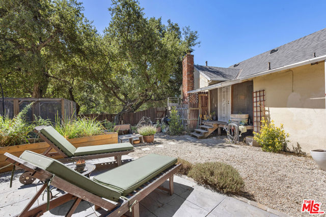 6349 Blanchard Canyon Road, Tujunga CA: https://media.crmls.org/mediaz/76c3848d-2830-4058-8988-003608dc7b58.jpg