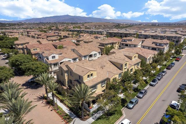 1665 Santa Alexia Avenue, Chula Vista CA: https://media.crmls.org/mediaz/76c396e5-2eae-485a-a6e4-db90be12ee99.jpg