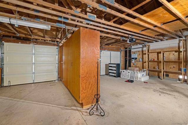 5761 Spur Ave, Oceanside CA: https://media.crmls.org/mediaz/76c3c1cb-7d02-464c-add6-77f2683cc58b.jpg