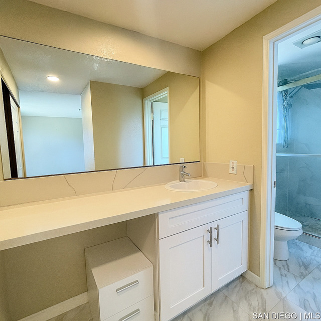 11512 Faisan WAY, San Diego CA: https://media.crmls.org/mediaz/76c473f1-8b07-4266-b502-a7b3611a51fc.jpg