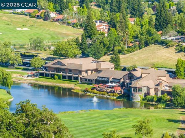 3094 Deer Meadow, Danville CA: https://media.crmls.org/mediaz/76c4cf30-3f93-44f8-916e-9203fdac623f.jpg