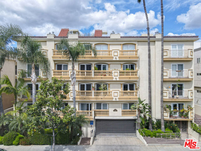 123 S Clark Drive, West Hollywood CA: https://media.crmls.org/mediaz/76c574c2-d7f4-4da4-ba6f-264a26ae5d16.jpg