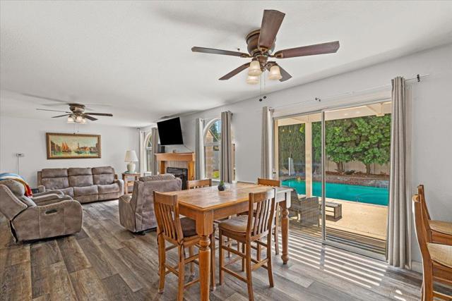 2295 Pontiac Street, Oakdale CA: https://media.crmls.org/mediaz/76c62add-ee03-4dc0-a523-ad79eb0175b5.jpg
