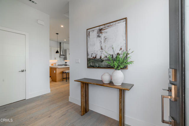 3874 W Point Drive, Los Angeles CA: https://media.crmls.org/mediaz/76c67982-4e5a-4cbe-8bd0-ac1c0acd80b2.jpg