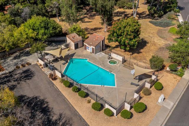 2092 Golden Circle Dr, Escondido CA: https://media.crmls.org/mediaz/76c7018e-dc67-4bd9-8ff3-e82649f8b730.jpg