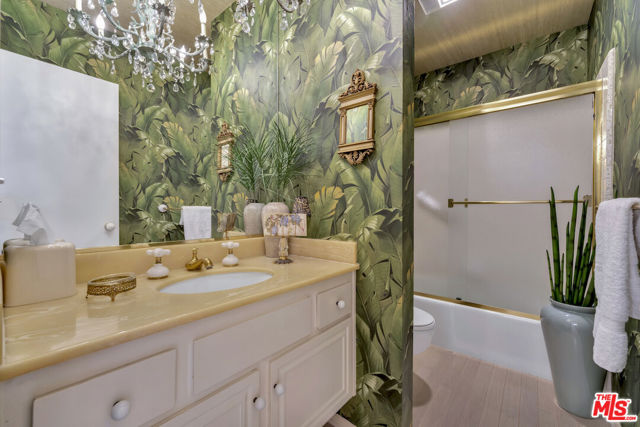 Drew Fenton | 2385 Roscomare Road Los Angeles CA | MLS: 7556899