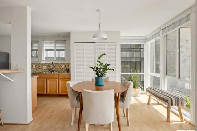 3920 Riviera Dr, Pacific Beach (San Diego) CA: https://media.crmls.org/mediaz/76c99023-2ee4-40d5-a480-814c2c944757.jpg
