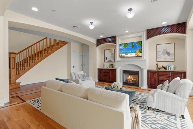 2100 Stone Ridge Drive, Royal Oaks CA: https://media.crmls.org/mediaz/76ca1853-24f1-4835-a593-1a1077b1a601.jpg