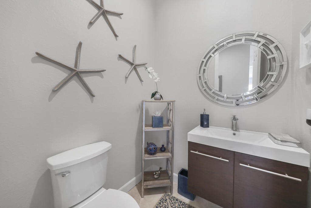 https://media.crmls.org/mediaz/76ca9508-3d37-430a-90f2-fdc605173297.jpg?preset=X-Large