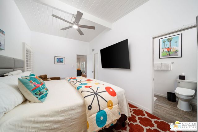 695 N Monterey Road, Palm Springs CA: https://media.crmls.org/mediaz/76cabb75-326b-4e6c-94f3-9f13dd9e9b41.jpg