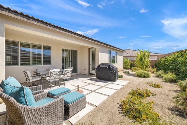 39613 Taffala Drive, Indio CA: https://media.crmls.org/mediaz/76cb6ac9-6687-4cde-831b-a2b003077490.jpg