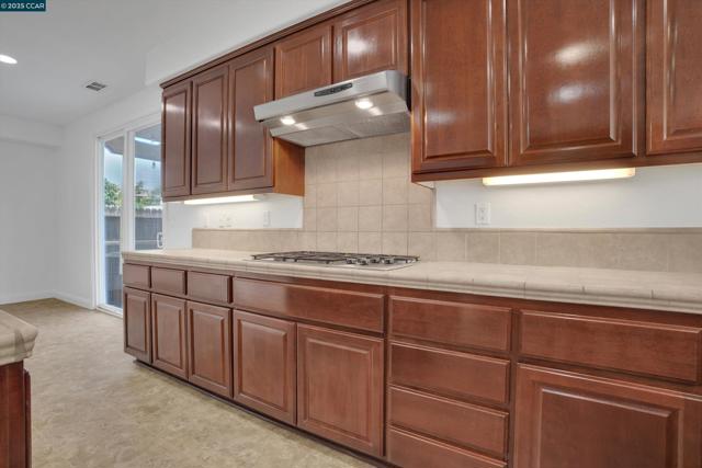 1411 Granite Creek Dr, Patterson CA: https://media.crmls.org/mediaz/76cb8d51-dbab-4ec1-bca9-9623eecc81e8.jpg