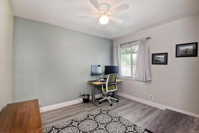 Detail Gallery Image 8 of 12 For 520 Starling Dr, Vista,  CA 92083 - 3 Beds | 1/1 Baths