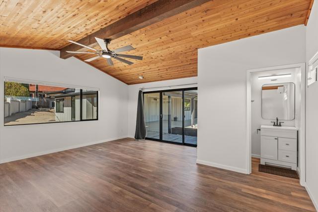 7458 Cardillo Trail, Yucca Valley CA: https://media.crmls.org/mediaz/76cbdee2-cfa2-40be-9457-15de517c5737.jpg