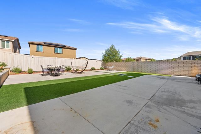 13305 Cultivate Ct, Valley Center CA: https://media.crmls.org/mediaz/76cc8216-4680-4a69-951b-e45d23142373.jpg