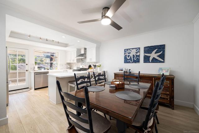 5611 Adobe Falls Rd, San Diego CA: https://media.crmls.org/mediaz/76cc9947-490e-4d08-bec0-c032c596bdd6.jpg