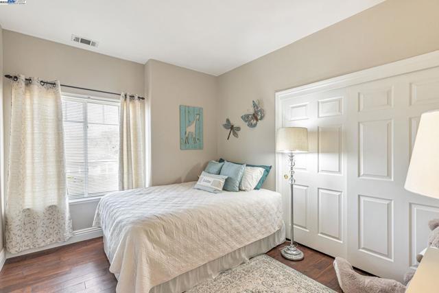 2460 Magnolia Way, Morgan Hill CA: https://media.crmls.org/mediaz/76cd8718-dca3-40b2-bce9-4d70183e72b1.jpg