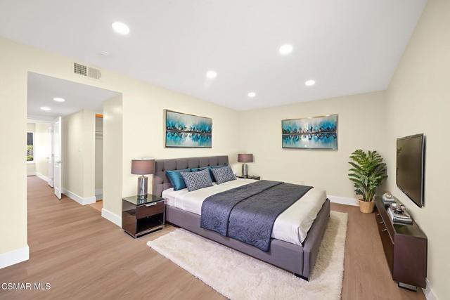 12016 Caminito Campana, San Diego CA: https://media.crmls.org/mediaz/76ce1dc2-31da-417e-98fe-d586c6683bfc.jpg