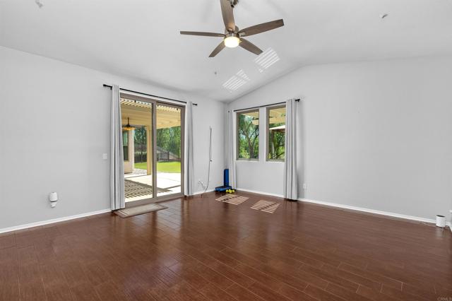 Image 23 of 51 For 23553 Daylight Place