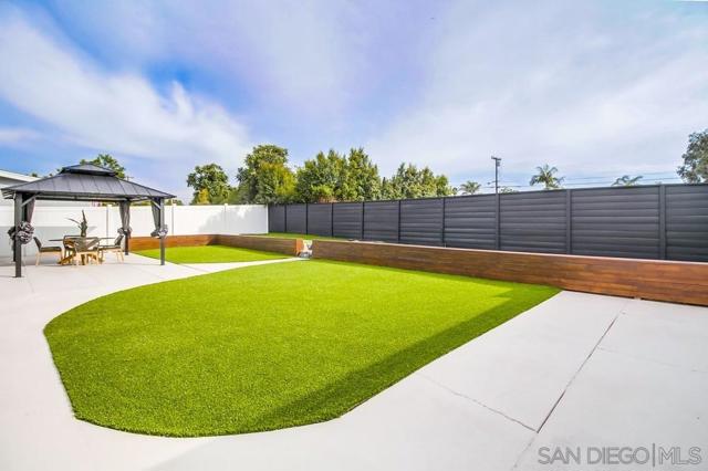 5165 WINTHROP ST, San Diego CA: https://media.crmls.org/mediaz/76d0c654-85f5-46ed-85dc-79b73929c302.jpg