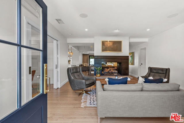 12844 Halkirk Street photo 4