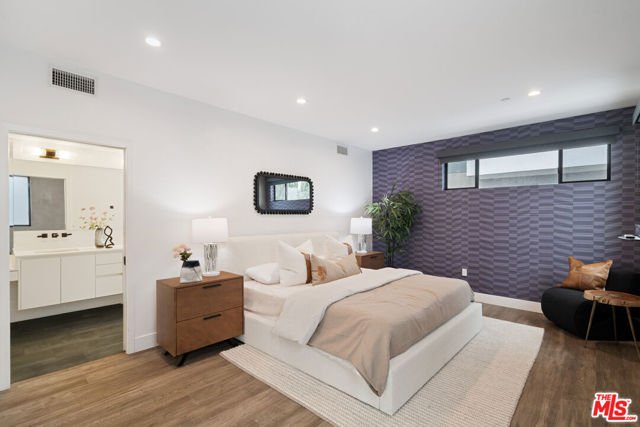 6871 Fountain Avenue, Los Angeles CA: https://media.crmls.org/mediaz/76d1cf3b-23d3-4b51-8064-5a5778bdf6aa.jpg