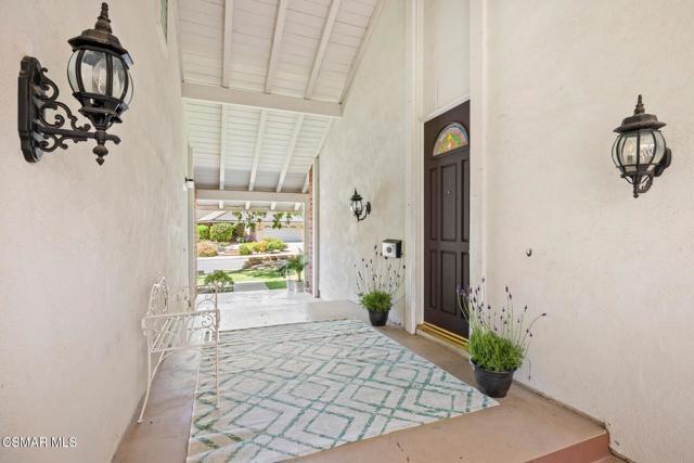 3036 E Adirondack Court, Westlake Village CA: https://media.crmls.org/mediaz/76d2aef4-8128-4924-972e-9aaada9aec59.jpg