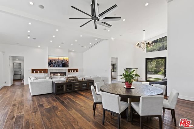 31830 Lobo Canyon, Agoura Hills CA: https://media.crmls.org/mediaz/76d2e803-5908-46d6-bd91-b492c7324824.jpg